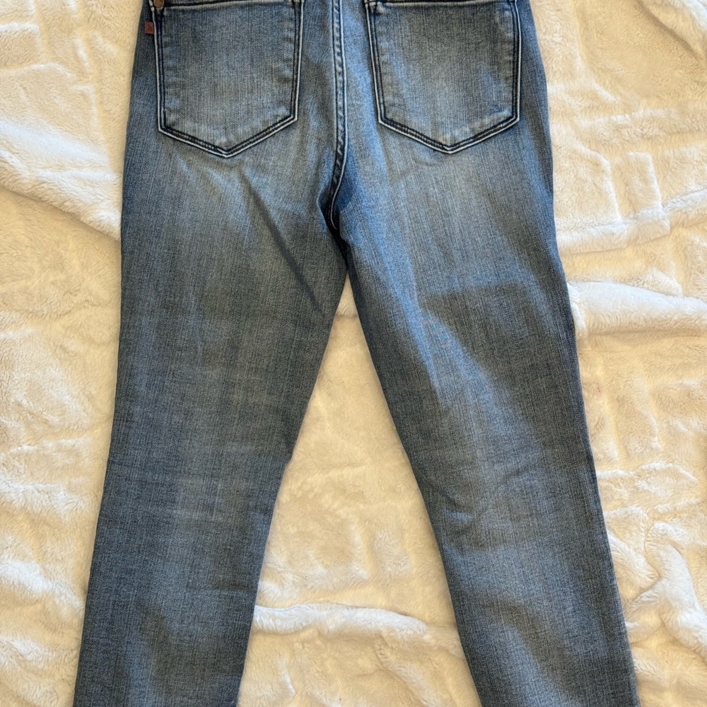 Judy Blue Women's Faded Blue Ankle Jeans